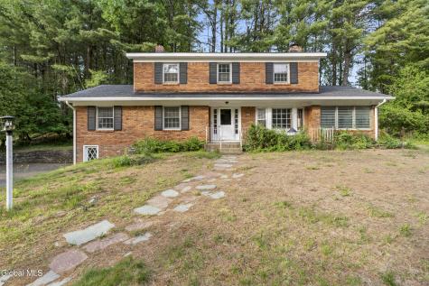 193 Pine Ridge Drive Guilderland NY 12084