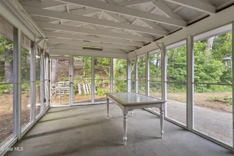 193 Pine Ridge Drive Guilderland NY 12084