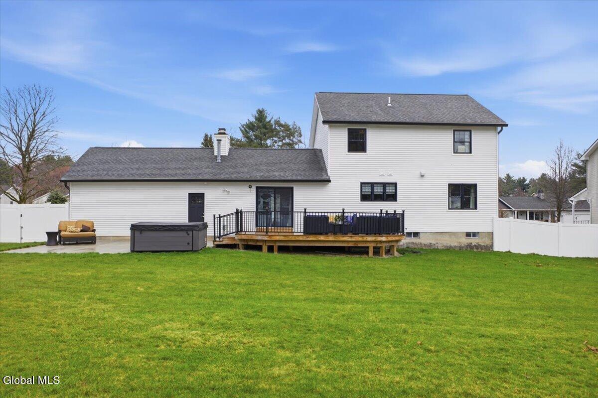 39 Oak Tree Circle Queensbury NY 12804