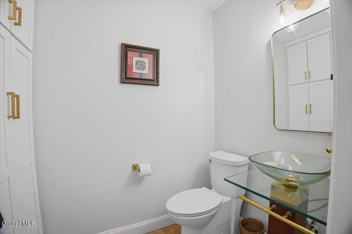 39 Oak Tree Circle Queensbury NY 12804