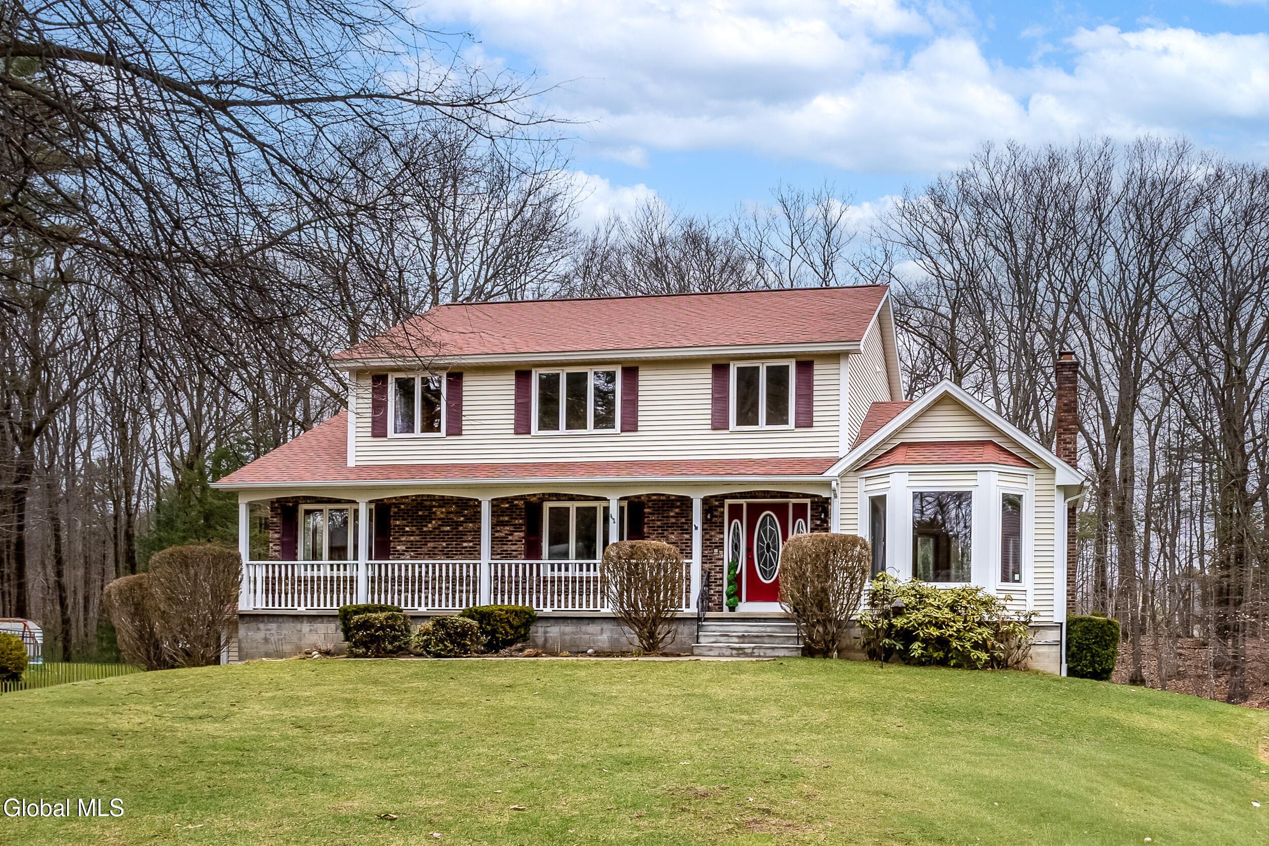 42 Deer Run Hollow Halfmoon NY 12065