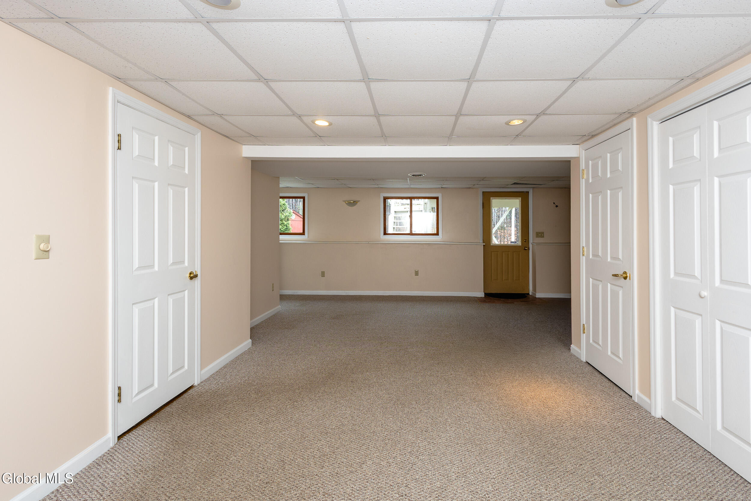 42 Deer Run Hollow Halfmoon NY 12065