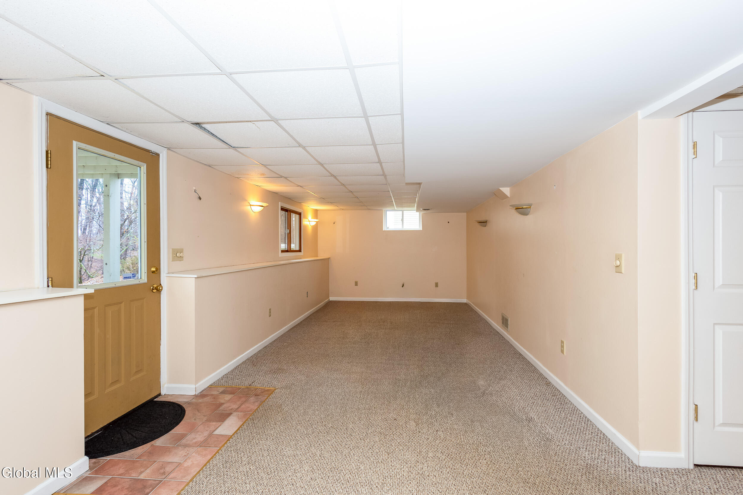 42 Deer Run Hollow Halfmoon NY 12065