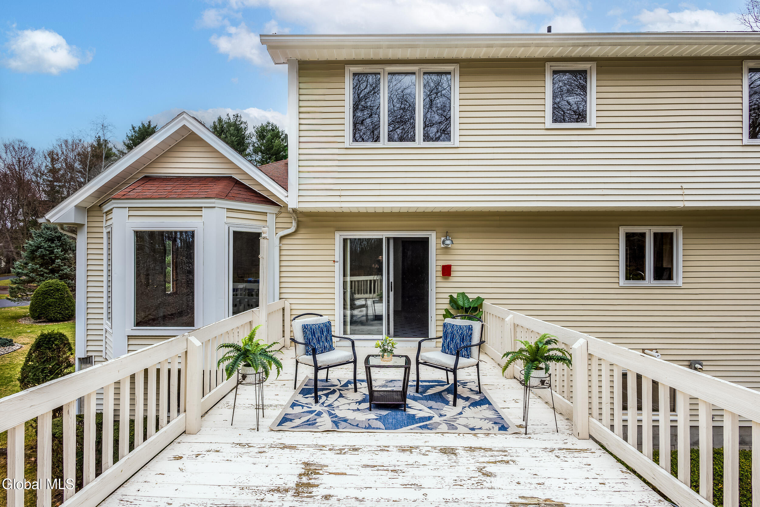 42 Deer Run Hollow Halfmoon NY 12065