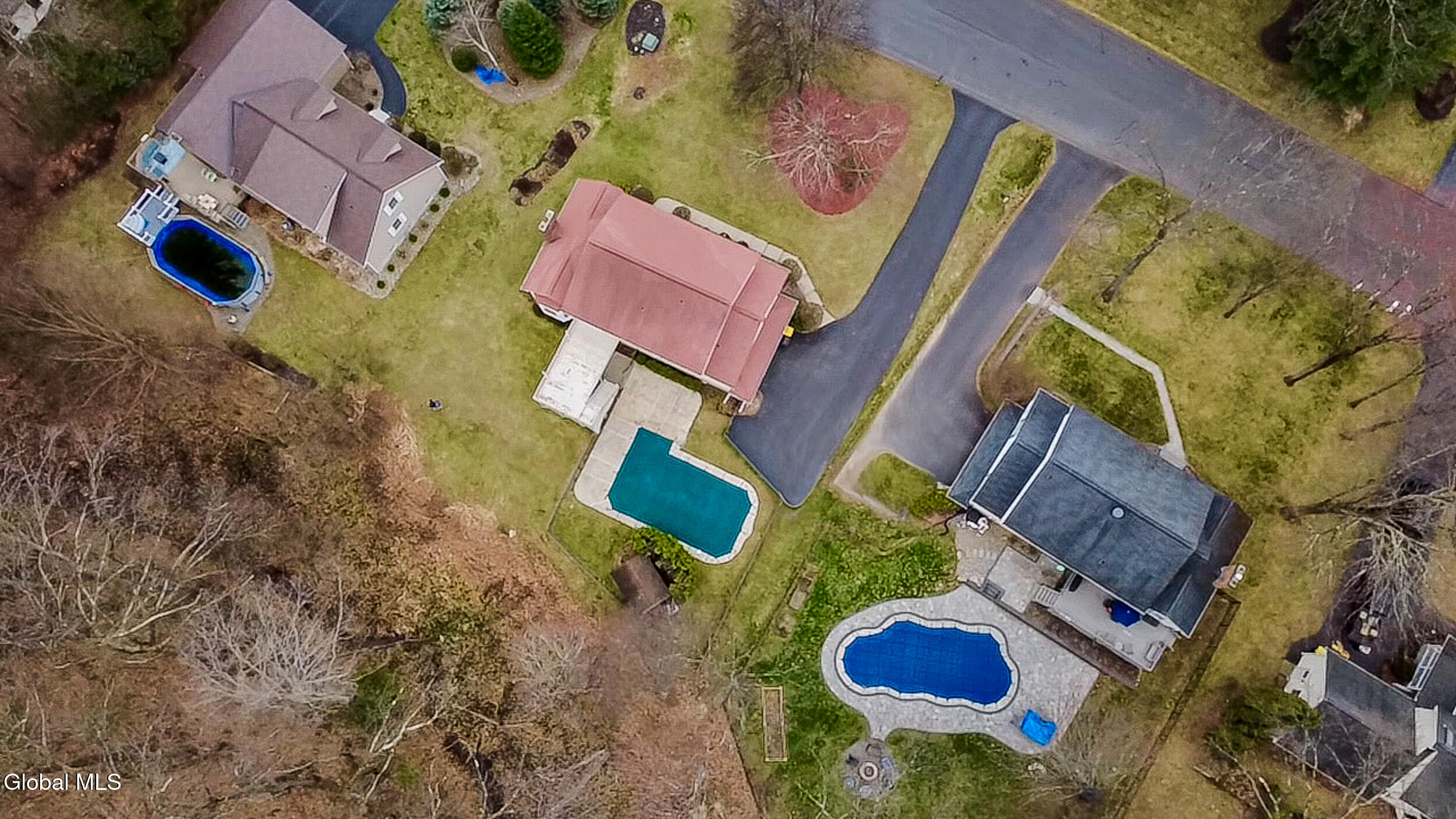 42 Deer Run Hollow Halfmoon NY 12065