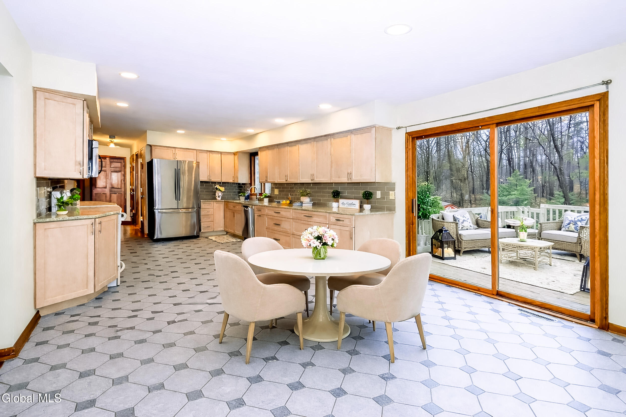 42 Deer Run Hollow Halfmoon NY 12065