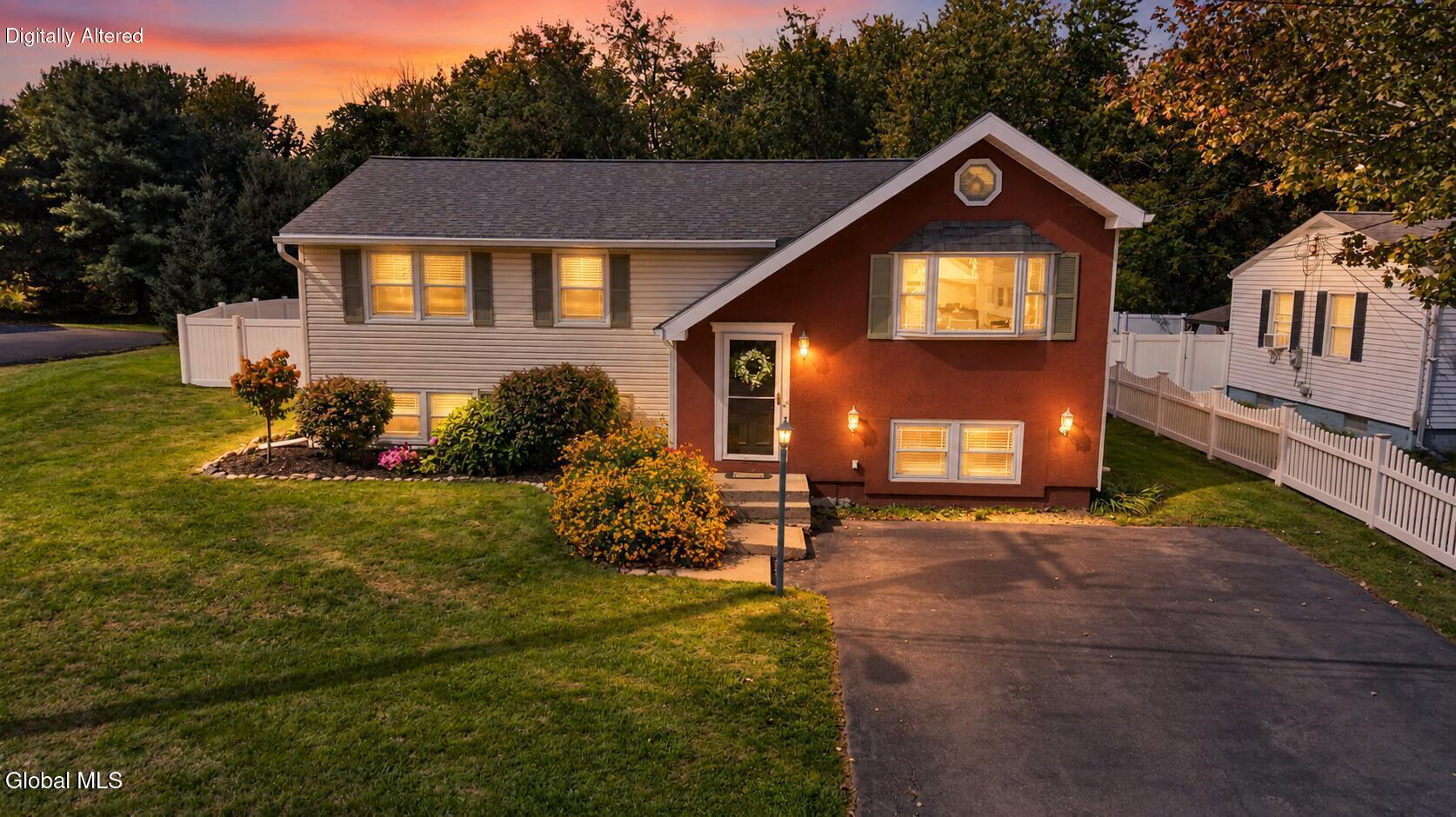 15 Mayfair Road Wynantskill NY 12198