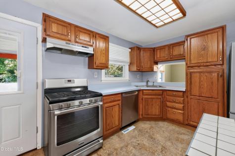 15 Mayfair Road Wynantskill NY 12198