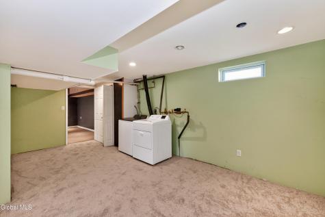 15 Mayfair Road Wynantskill NY 12198