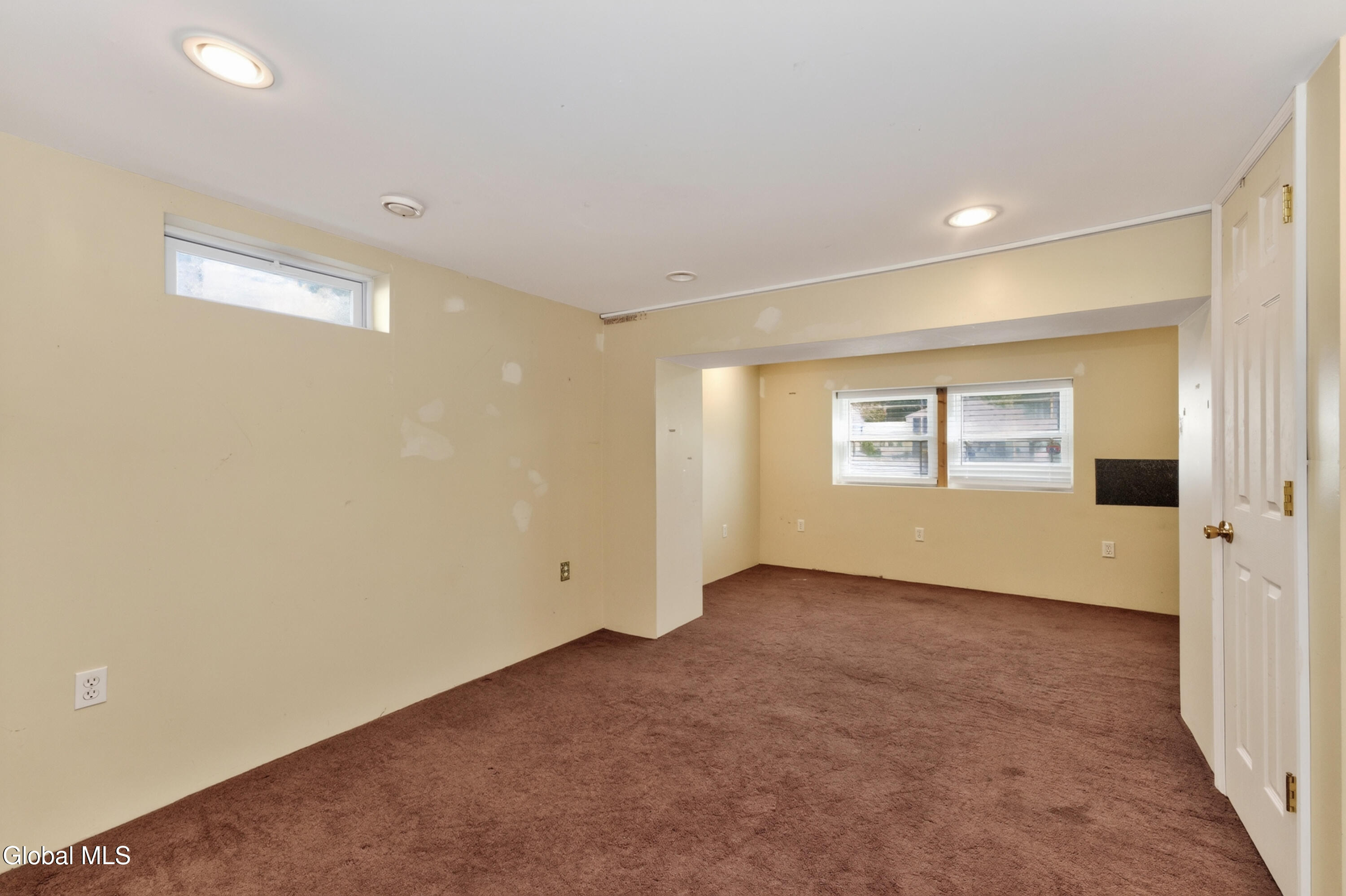 15 Mayfair Road Wynantskill NY 12198