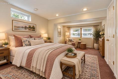 15 Mayfair Road Wynantskill NY 12198
