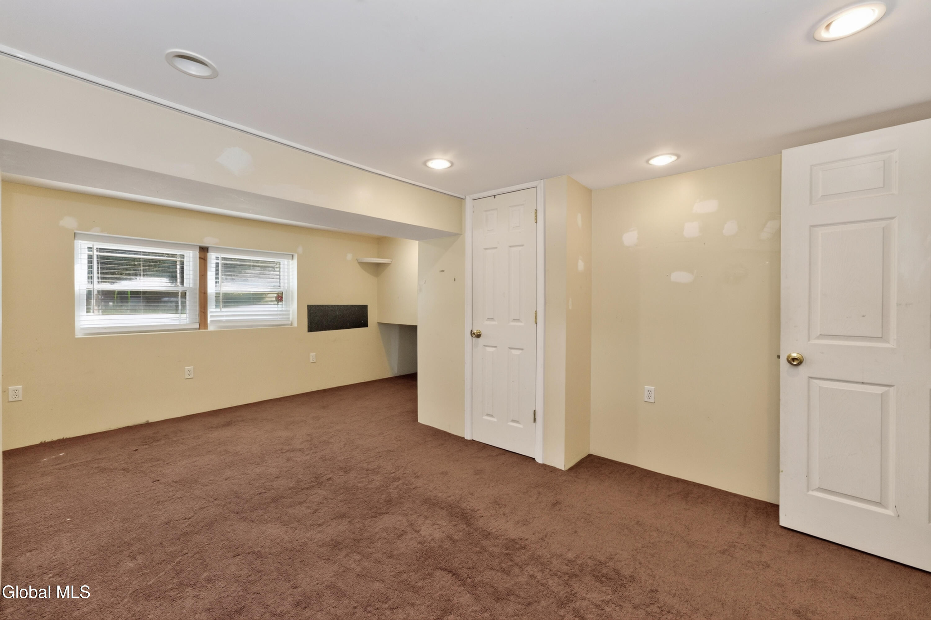 15 Mayfair Road Wynantskill NY 12198