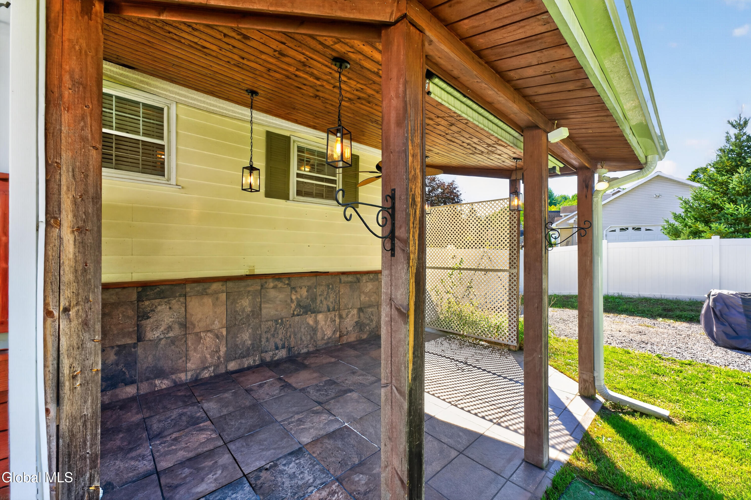 15 Mayfair Road Wynantskill NY 12198