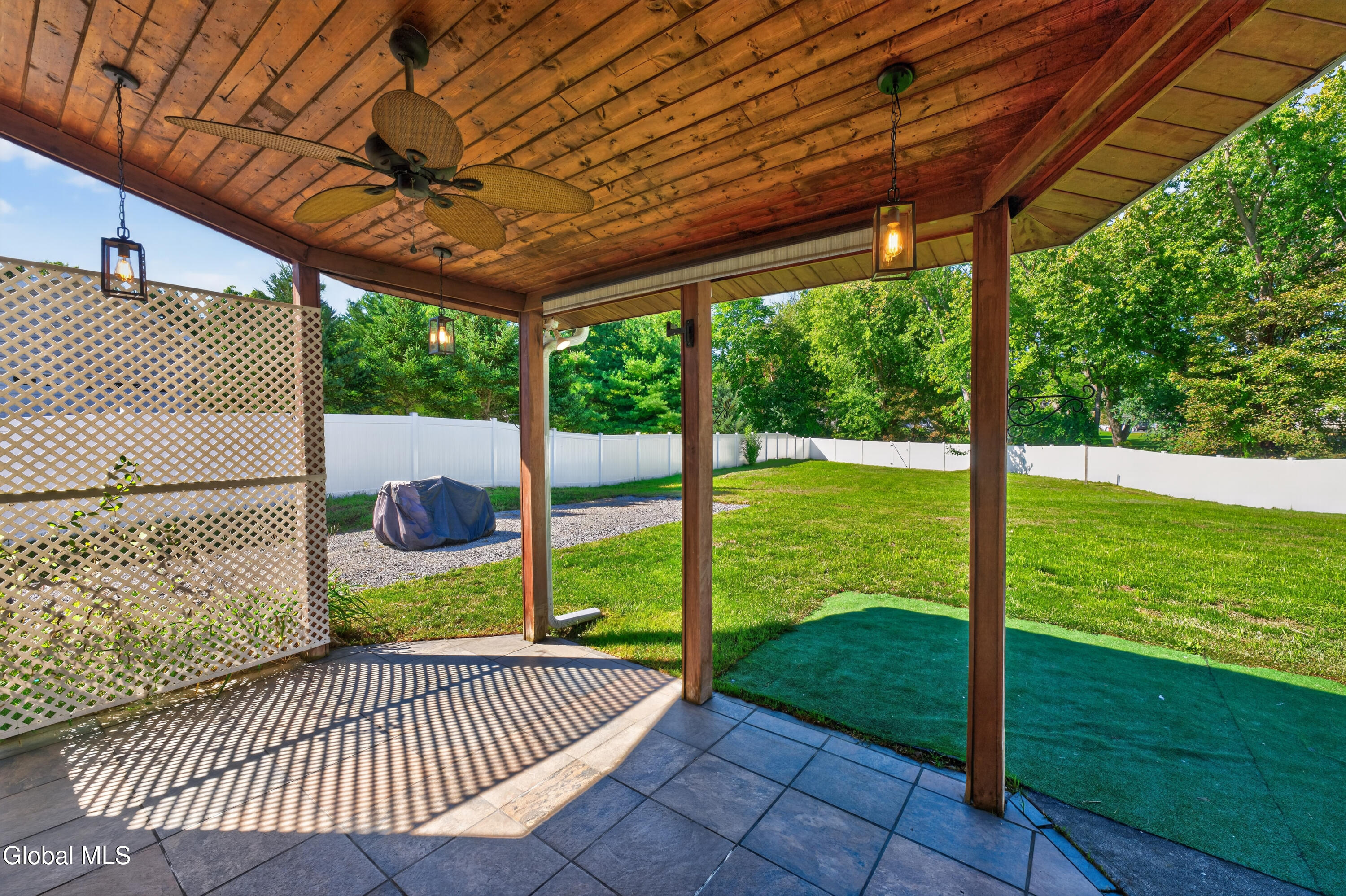 15 Mayfair Road Wynantskill NY 12198