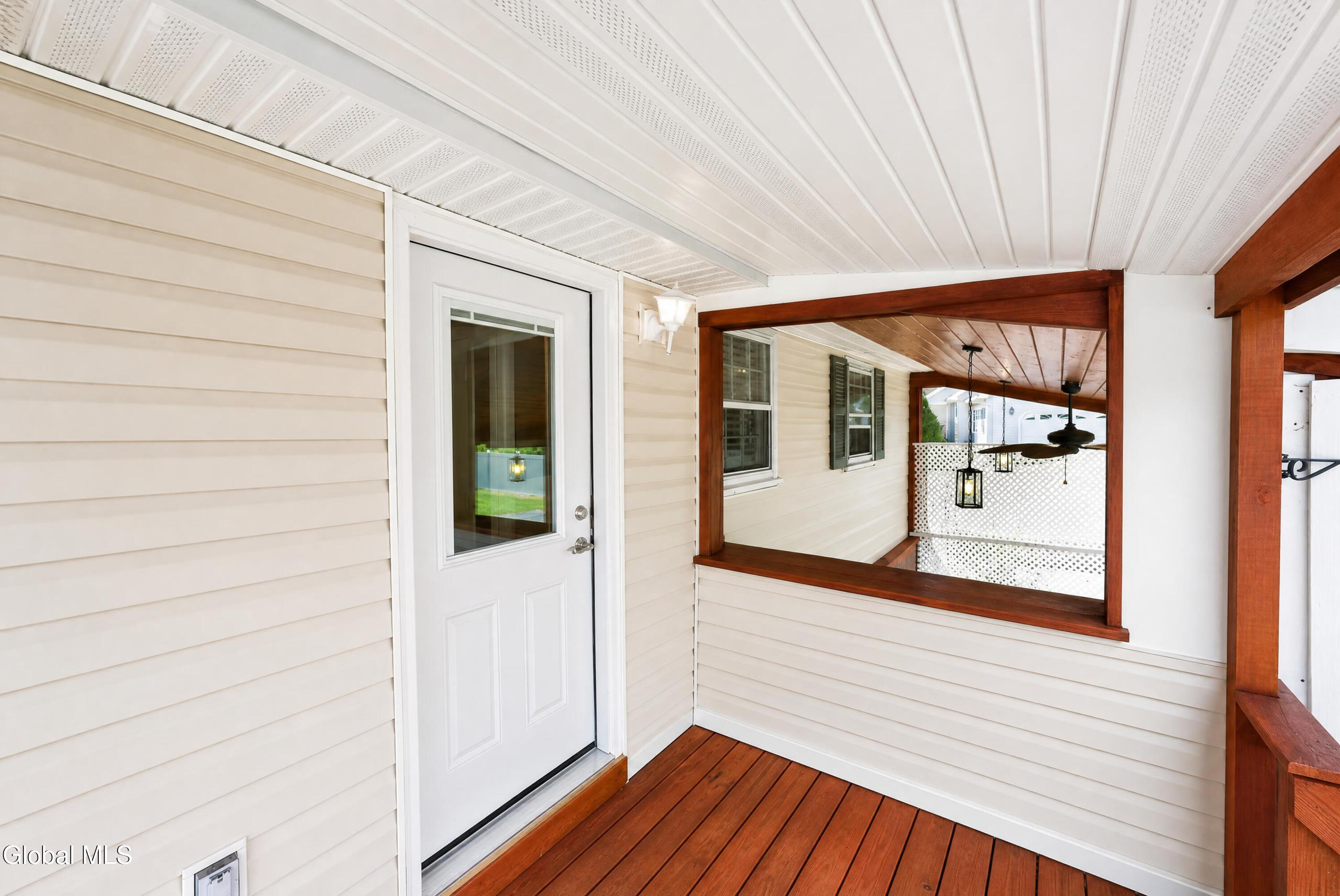 15 Mayfair Road Wynantskill NY 12198