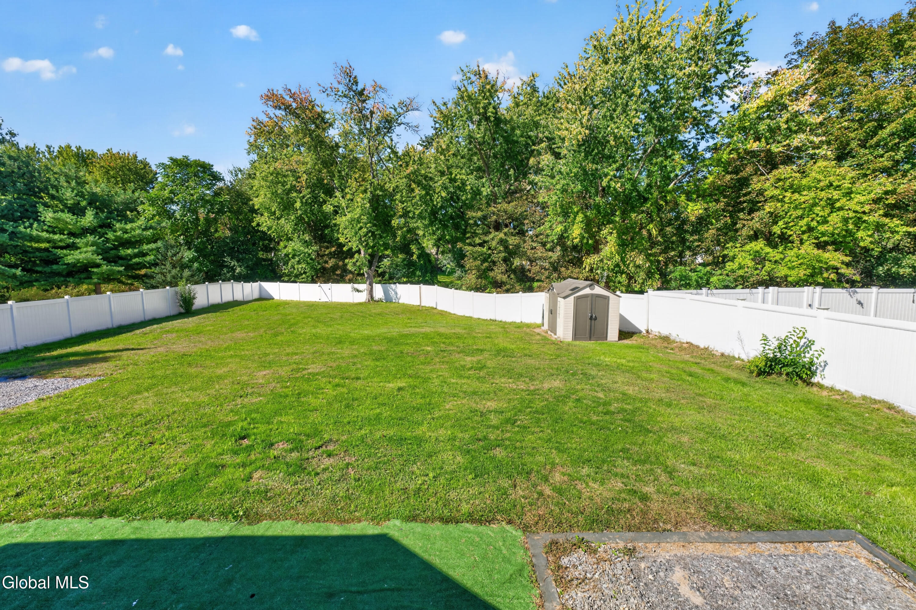 15 Mayfair Road Wynantskill NY 12198