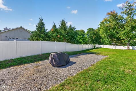 15 Mayfair Road Wynantskill NY 12198
