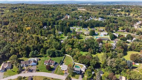 15 Mayfair Road Wynantskill NY 12198