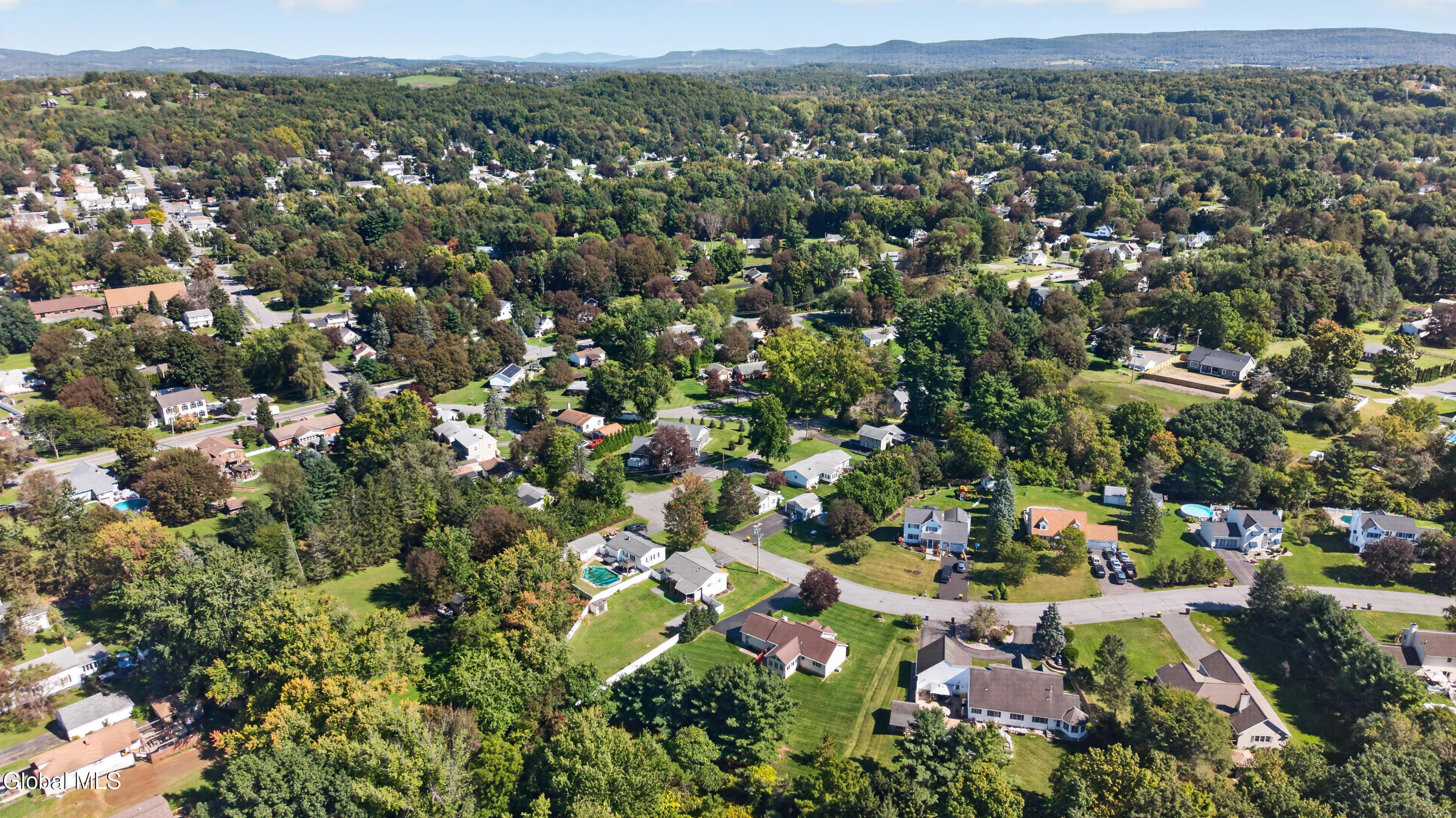 15 Mayfair Road Wynantskill NY 12198