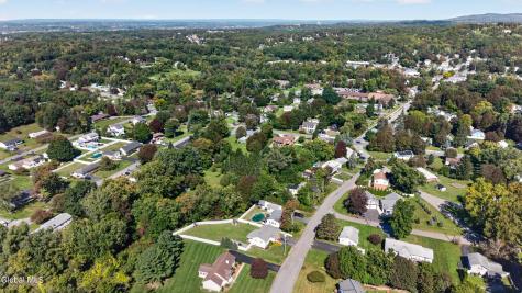 15 Mayfair Road Wynantskill NY 12198