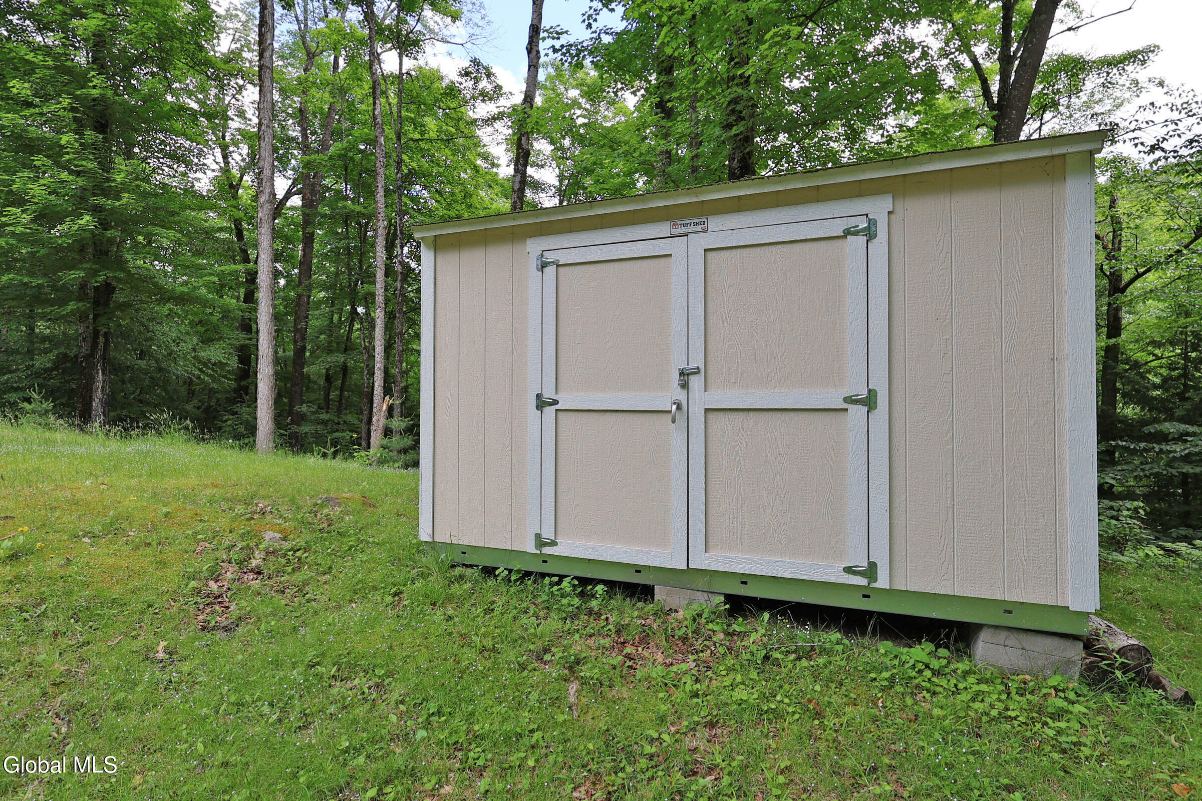 160 Antler Lake Road Wevertown NY 12886