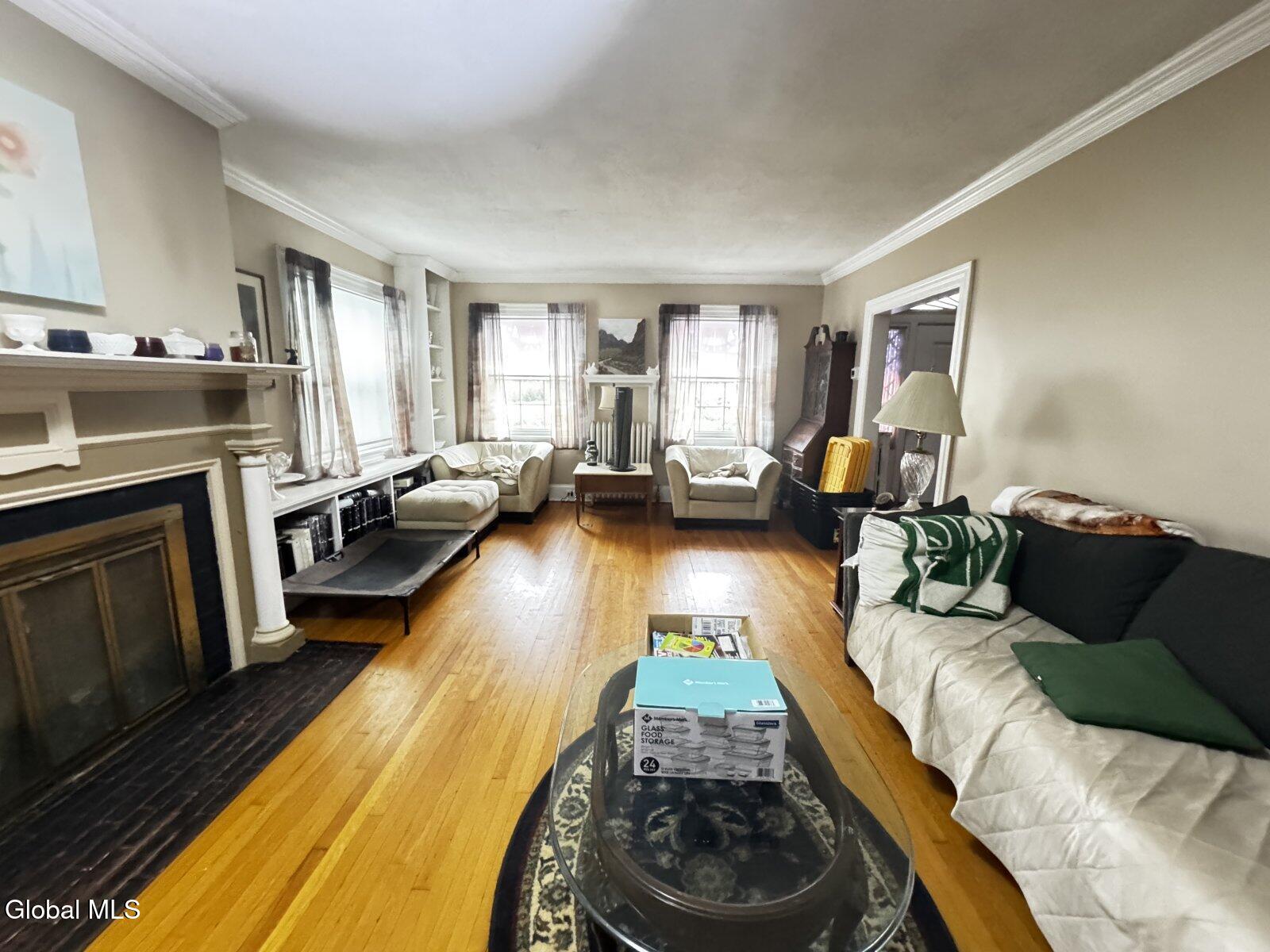1042 Waverly Place Schenectady NY 12308