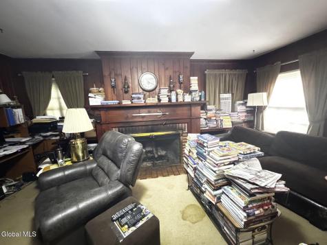 1042 Waverly Place Schenectady NY 12308
