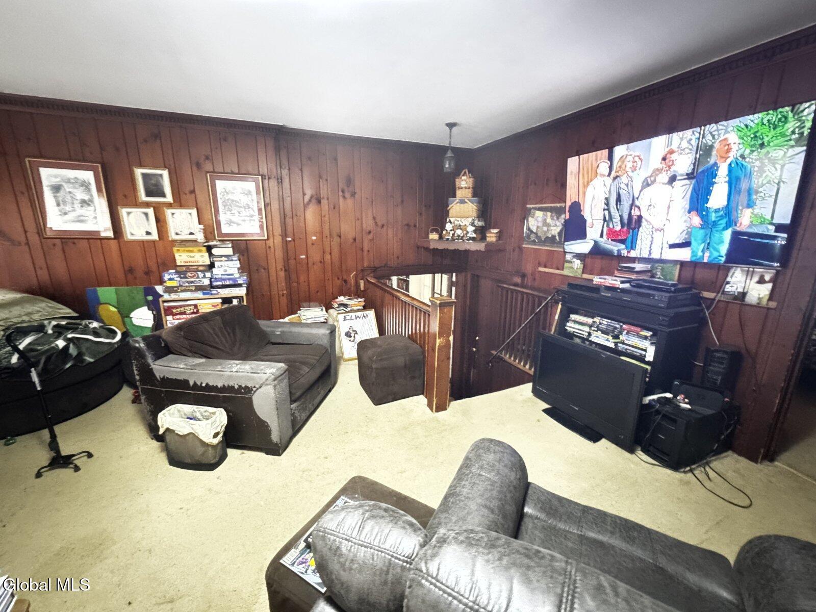 1042 Waverly Place Schenectady NY 12308