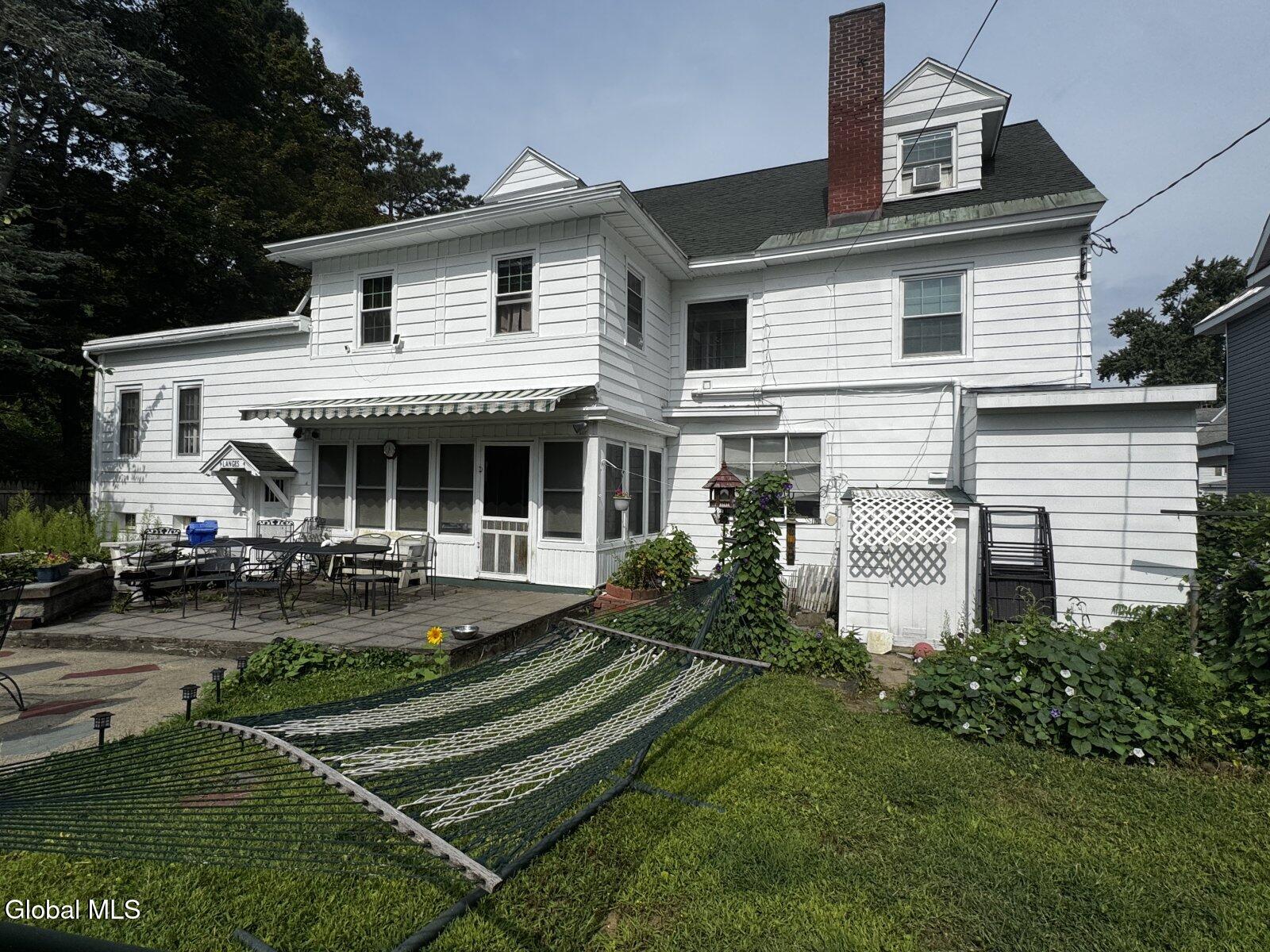 1042 Waverly Place Schenectady NY 12308