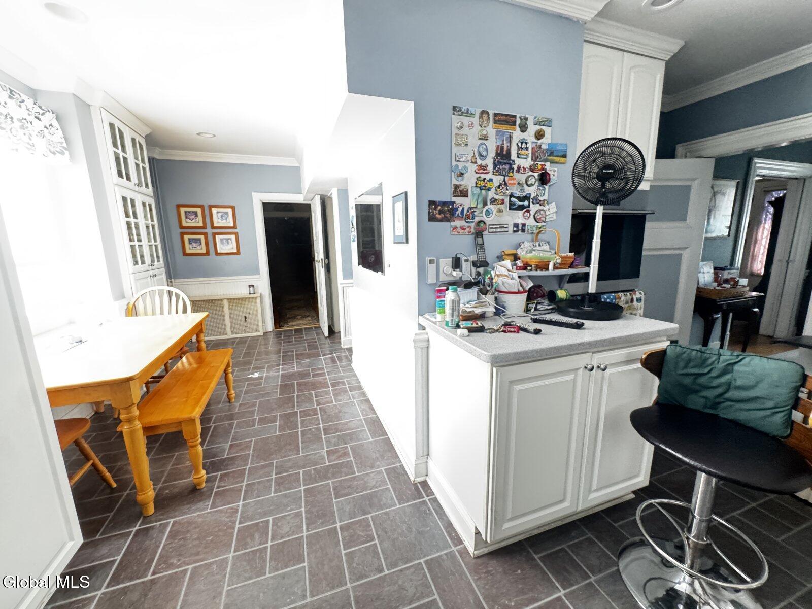 1042 Waverly Place Schenectady NY 12308