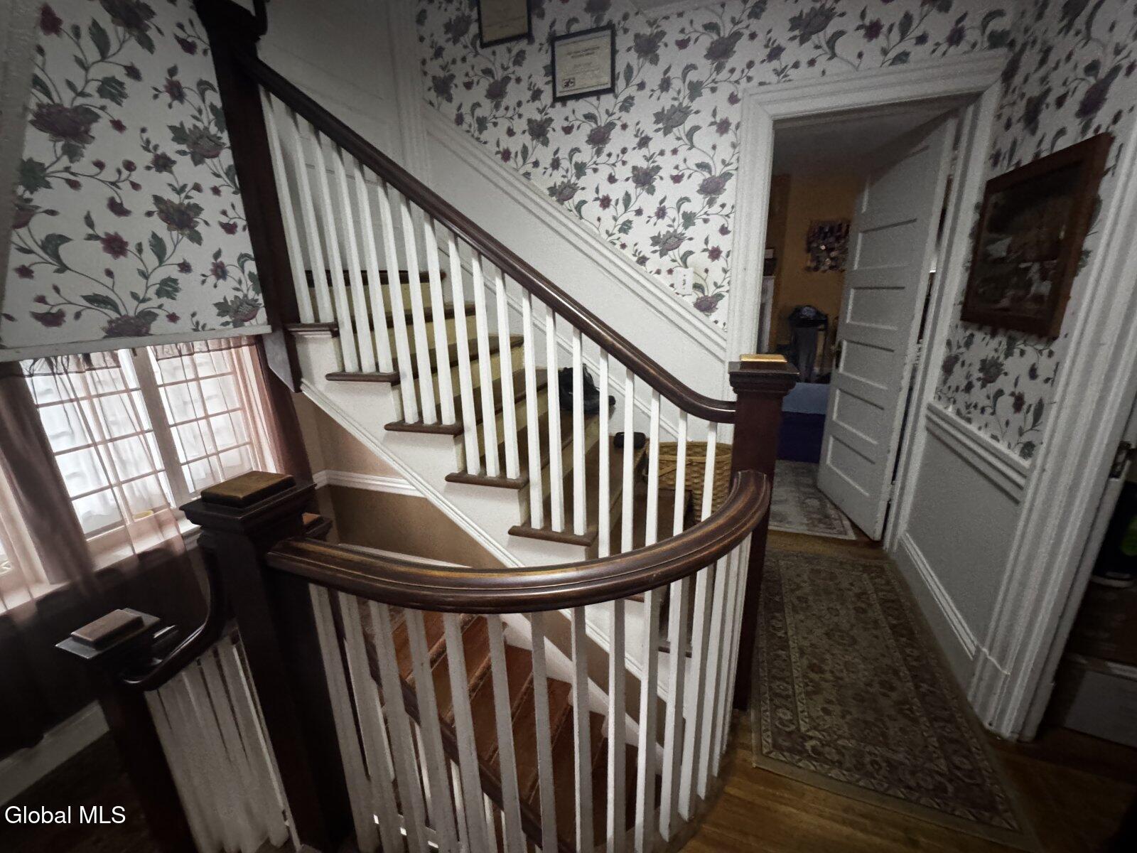 1042 Waverly Place Schenectady NY 12308