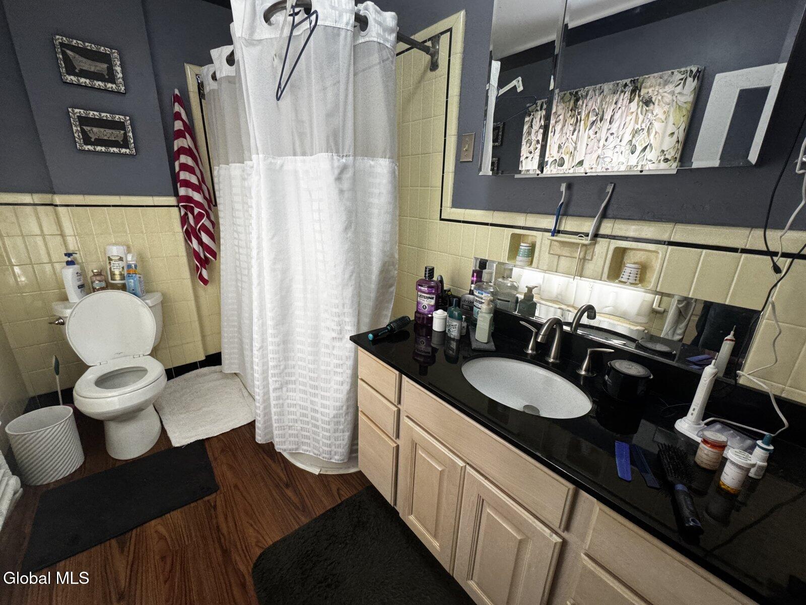 1042 Waverly Place Schenectady NY 12308