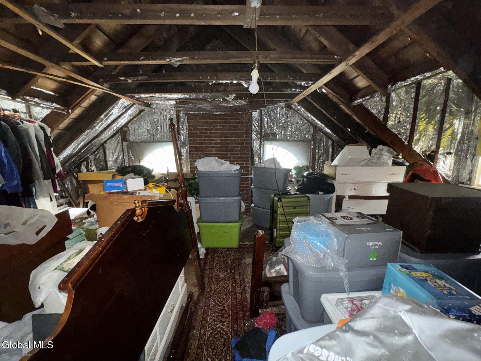 1042 Waverly Place Schenectady NY 12308