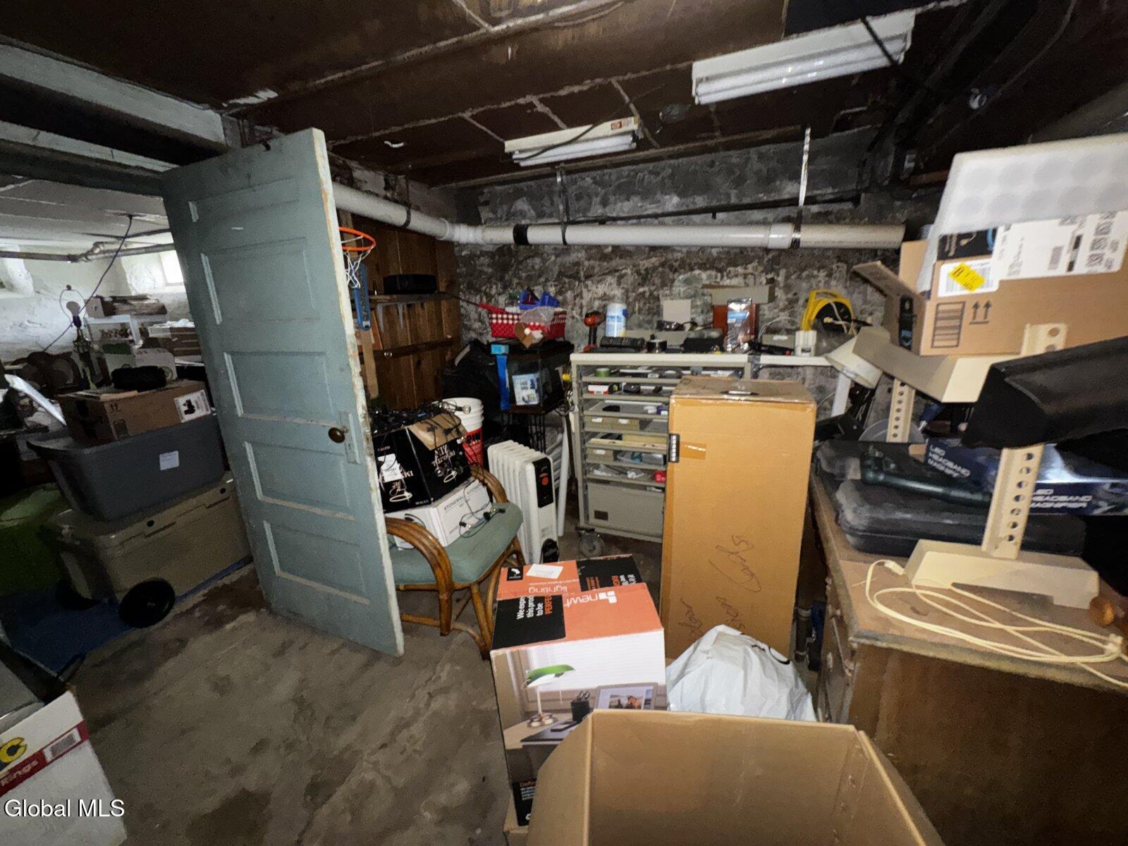 1042 Waverly Place Schenectady NY 12308