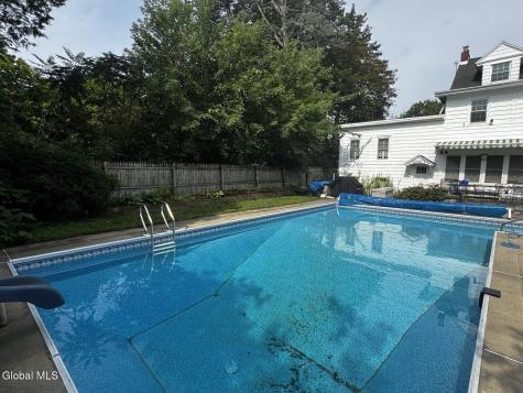 1042 Waverly Place Schenectady NY 12308
