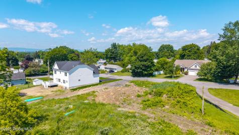 4 Wedgewood Drive Loudonville NY 12211