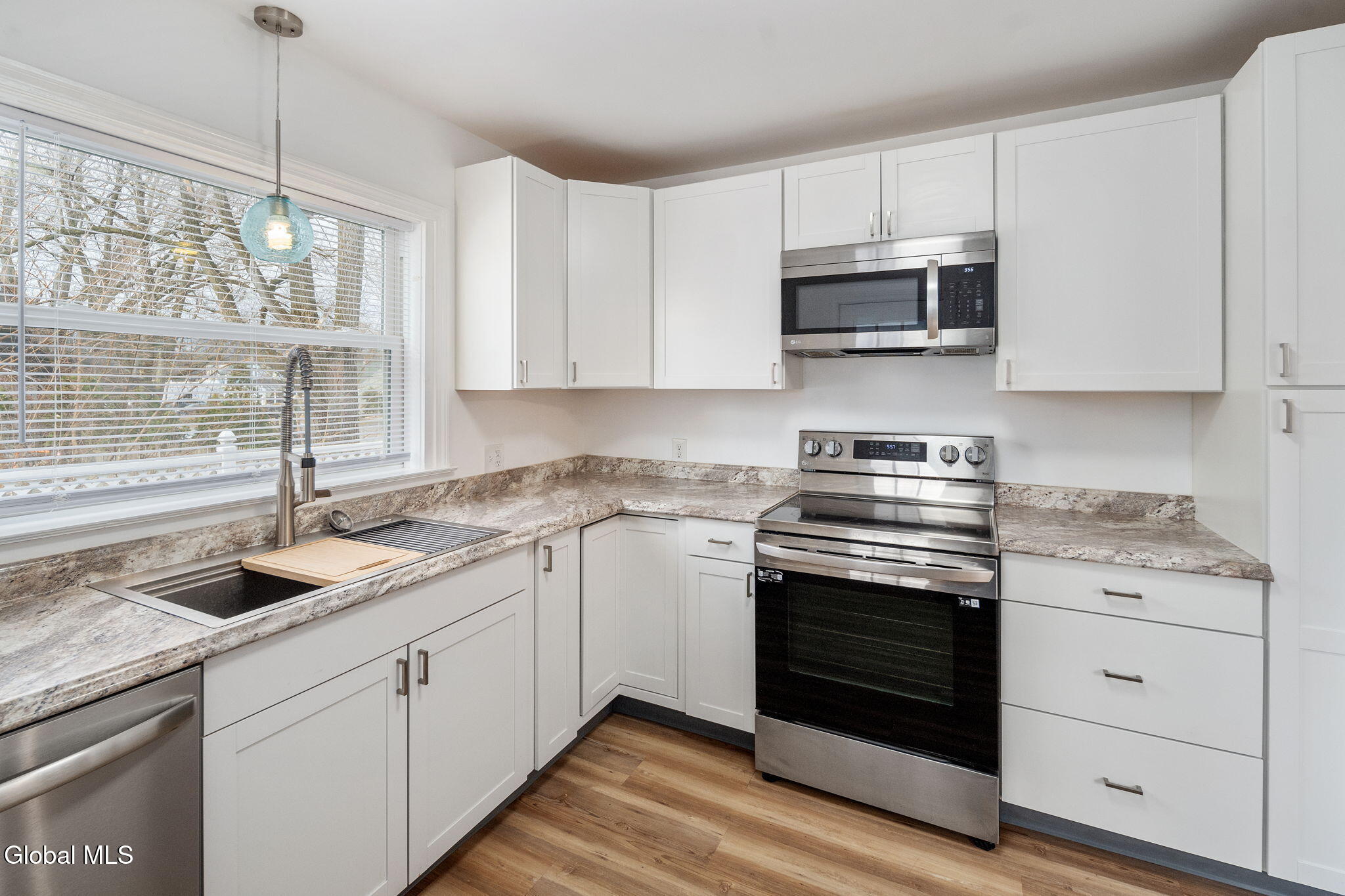 9 Fuller Terrace Colonie NY 12205