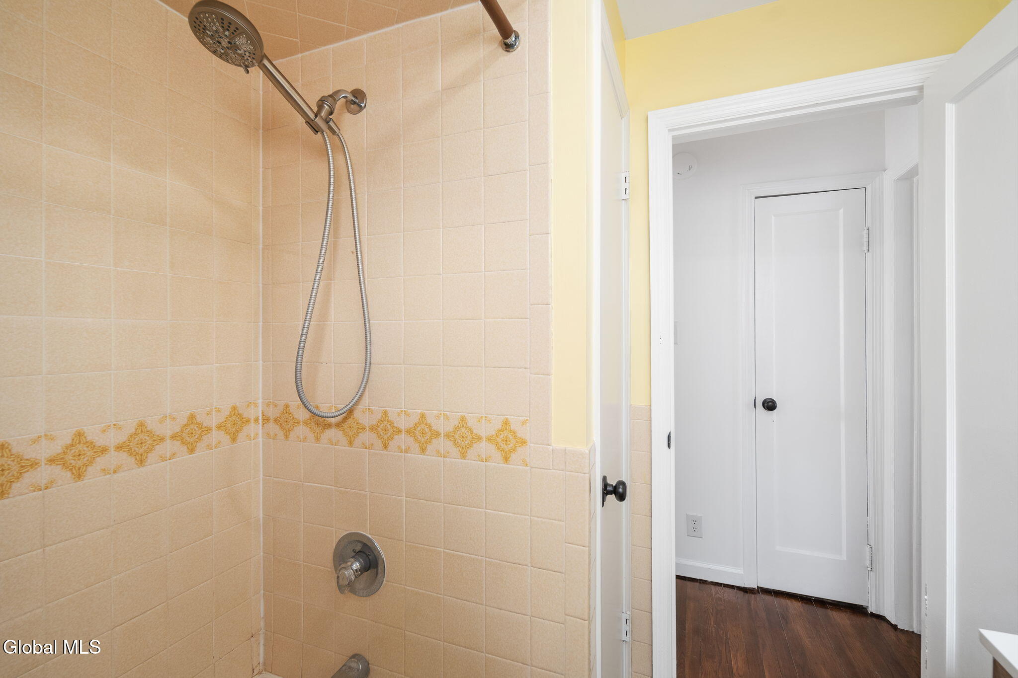 9 Fuller Terrace Colonie NY 12205