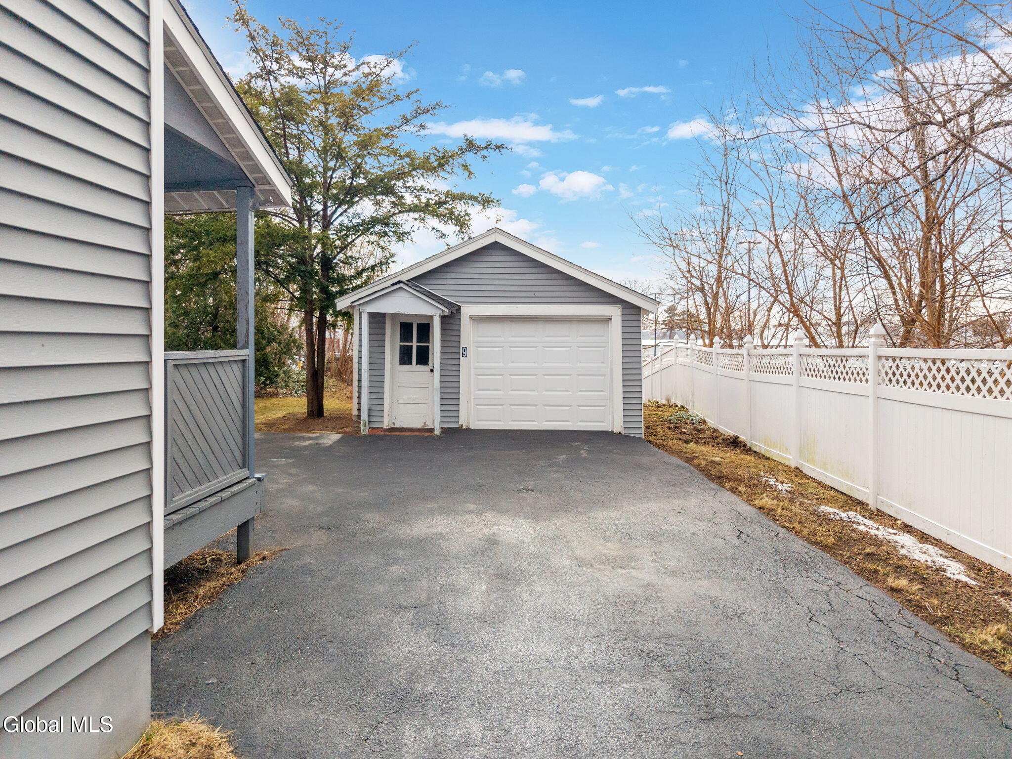 9 Fuller Terrace Colonie NY 12205