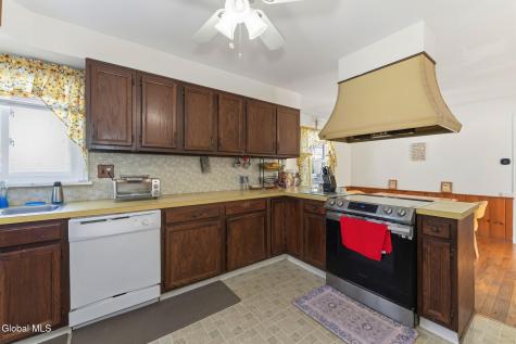 10 Skyview Drive Cohoes NY 12047