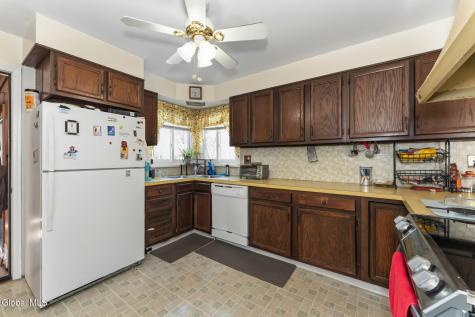 10 Skyview Drive Cohoes NY 12047