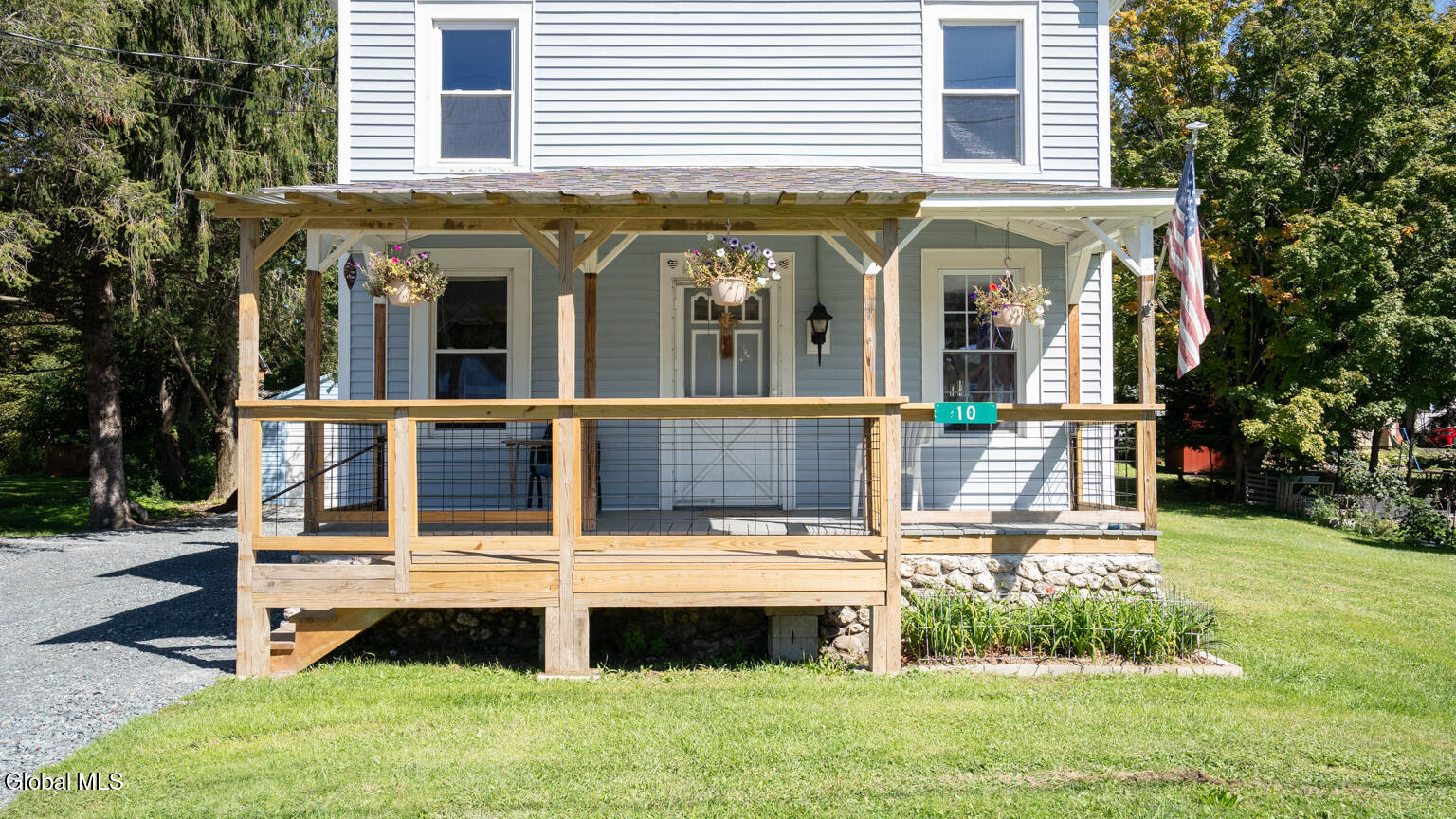 10 Railroad Avenue Berlin NY 12022