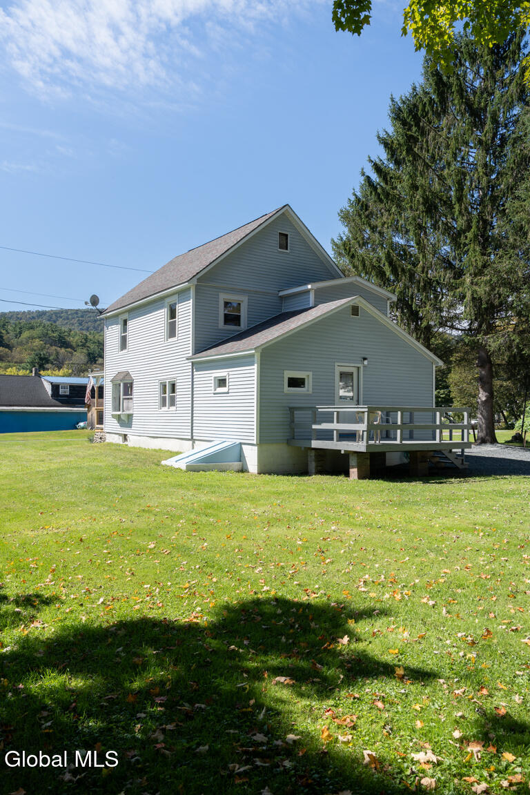 10 Railroad Avenue Berlin NY 12022