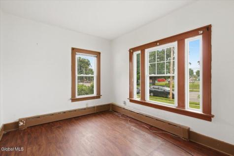 10 110th Street Troy NY 12182
