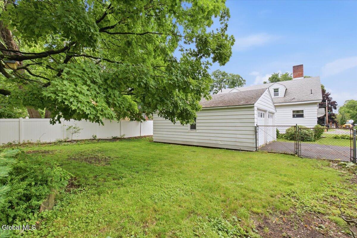 10 110th Street Troy NY 12182