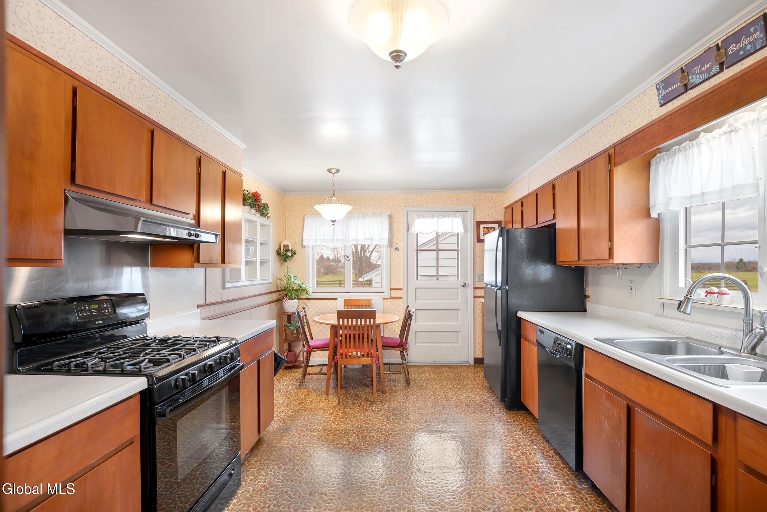 49 Van Dyck Street Coxsackie NY 12051