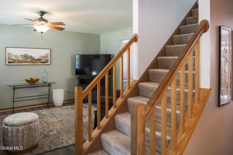 18 Whirlaway Boulevard Gansevoort NY 12831