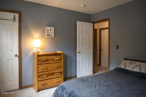 18 Whirlaway Boulevard Gansevoort NY 12831