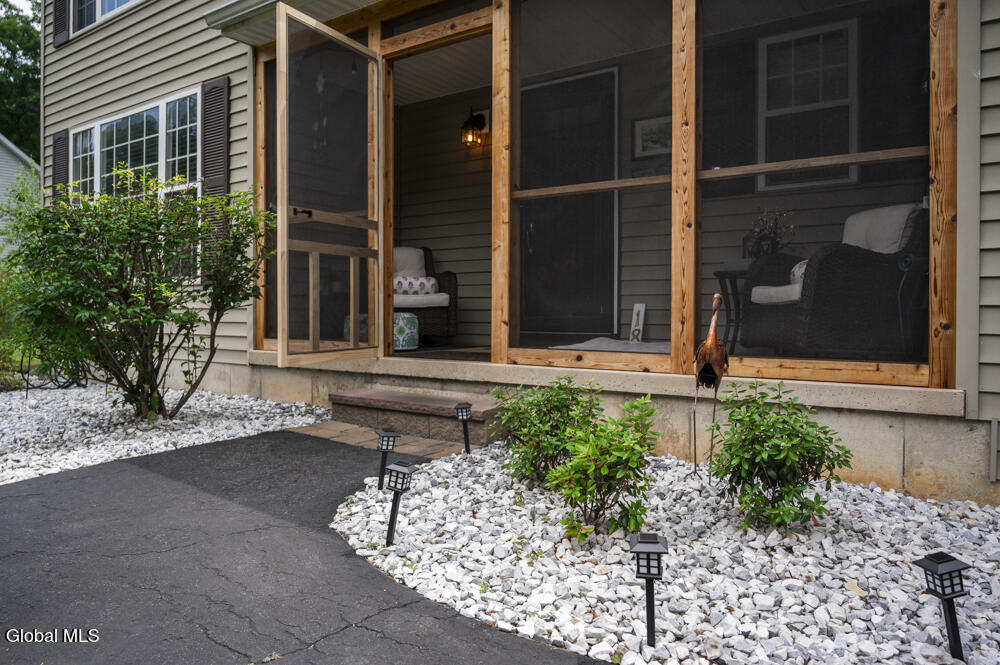18 Whirlaway Boulevard Gansevoort NY 12831