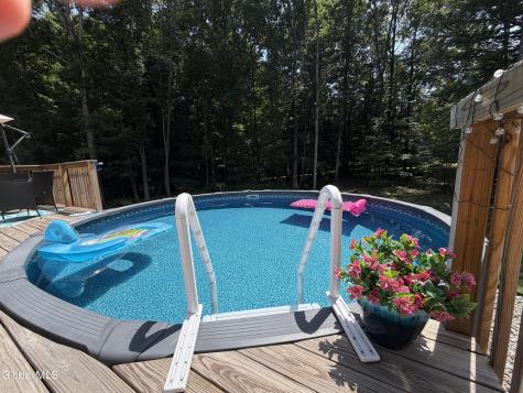 18 Whirlaway Boulevard Gansevoort NY 12831
